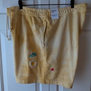 NIKE SWEAT SHORTS